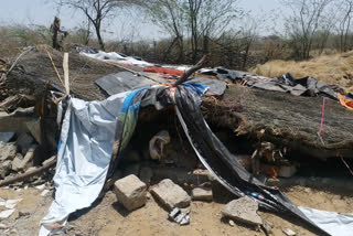 houses being destroyed in barmer, बाड़मेर में 5 घर तोड़े, आपसी रंजिश