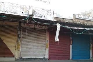 no crowd in nakhas market during ramadan in lucknow