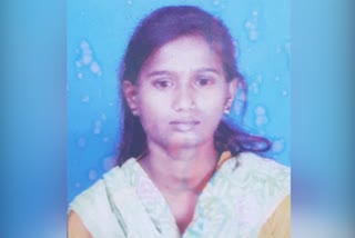 girl commits suicide Jalgaon news