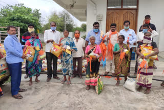 RSS Seva Bharati Distributes Essential goods for poor peoples in Warangal rural district Wardhannapeta