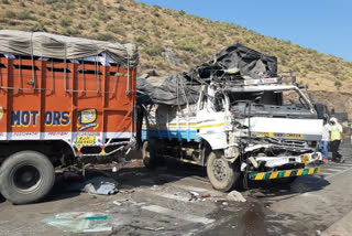 chandwad ghat nashik accident  labor accident in chandwad nashik  labor injured chandwad ghat accident  परप्रांतिय मजूर जखमी चांदवड घाट अपघात  चांदवड घाट अपघात नाशिक