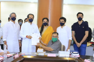 Maharashtra CM Uddhav Thackeray files his nomination for the elections to State Legislative Council  Maharashtra CM Uddhav Thackeray  മഹാരാഷ്ട്ര മുഖ്യമന്ത്രി ഉദ്ദവ് താക്കറെ