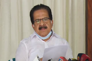 ramesh chennithala  keralite stranded  പ്രതിപക്ഷ നേതാവ് രമേശ് ചെന്നിത്തല  യുഡിഎഫ് നേതാക്കള്‍  സമൂഹമാധ്യമ പ്രചാരണം  എറണാകുളം ലിസി ആശുപത്രി  വ്യോമസേന ഹെലികോപ്‌ടര്‍  എയര്‍ ആംബുലന്‍സ് പദ്ധതി