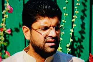 Dushyant Chautala visited the grain markets