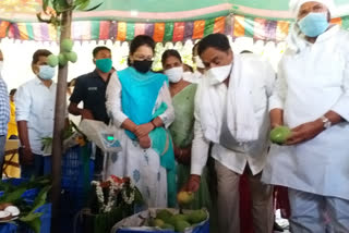 Minister Erbabeli Dayakar Rao opened the mango buying centre in Janagama