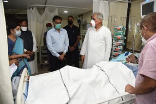 cm-bhupesh-baghel-reached-hospital