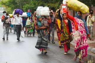 People migrating from Delhi during lockdown and global pandemic corona virus