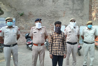 bhiwani police arrested drugs smugglers