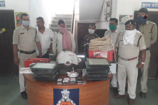 Bilaspur police arrested two people by seizing stolen goods worth lakhs