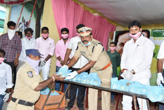 Ramagundam CP Satyanarayana Distributes Bathai Fruits  for Polices