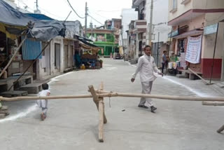 कोरोना केस मिलने के बाद इलाका किया गया सील