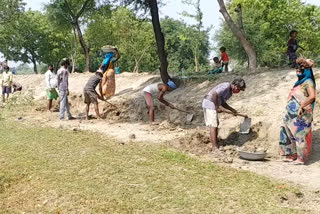 laborers got employment under mnrega in lockdown in barabanki