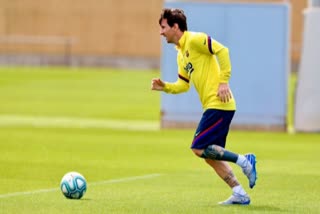 WATCH: Barcelona squad step up training