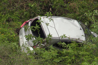 car falls in a deep ditch