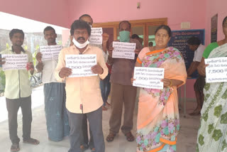 dharna at prakasam dst kopperedu about wine shops open in dest