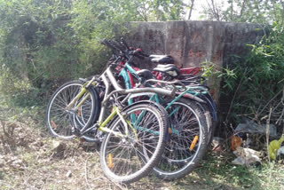 Migrant workers cycle 800 km to reach home in Karnataka