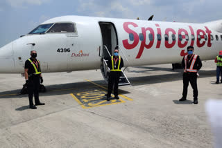 SpiceJet aircraft arrives at Birsa Munda Airport with medical kit