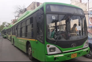 700 migrant workers reach to old delhi railway station