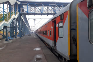 Delhi passengers