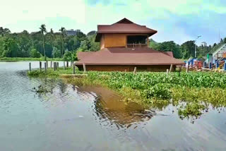 floating-restaurant-at-veli-tourist-village-submerges-in-backwater