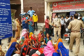 pregnant woman died after delivery in etawah