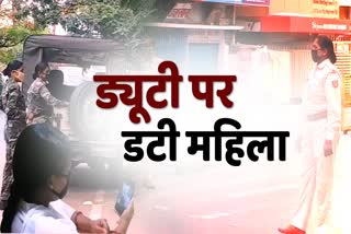 Women police continue work in ranchi, Women police working against corona virus, Women Corona Warriors  in Ranchi, ranchi police working against corona, रांची के कोरोना वॉरियर्स, महिला पुलिस लगातार कर रही काम