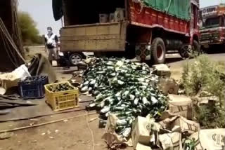truck carring beer overturned