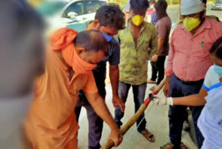 Home Quarantine Seal for paripoorna nanda swamy at suryapeta ramapuram checkpost