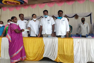 MLA Redya naik Kalyanalakshmi checks were distributed to 117 beneficiaries in Mahabubabad district.