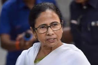 mamata banerjee special train announcement for bengal  people