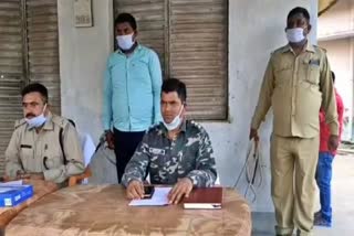 Opium smuggler arrested in chatra