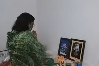 Union Minister Renuka Singh pay tribute to martyr Shyam Kishore Sharma in surajpur