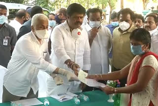 Distribution of checks to discharged victims of lg polymers