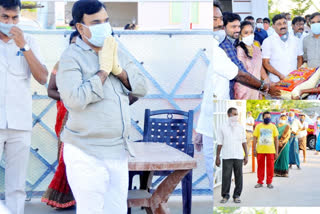 Deputy Chief Minister distributes rice