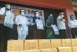 distribut of safety kits to corona yoddha