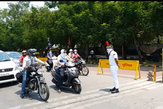 NCC cadets are handling traffic system in raipur