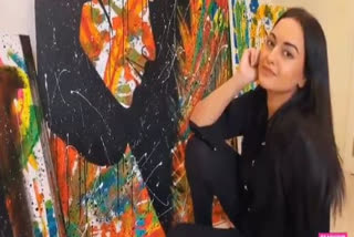 Sonakshi helps provide ration to daily wage workers by auctioning her artwork