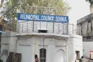 municipal council sohna officers demanding rent from shopkeepers