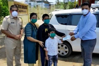 additonal sp Vijayakant Sagar donate fund to cm relief fund