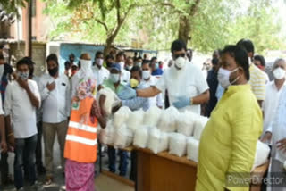 Distribution of Minampalli Trust Essential Needs in Malkajgiri