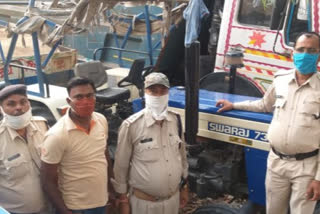 Police seized a vehicle transporting illegal sand