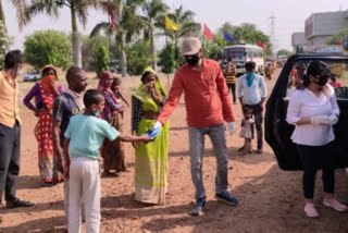 Youth came forward to help the workers