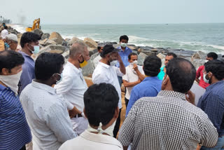 MLA Khadar visits