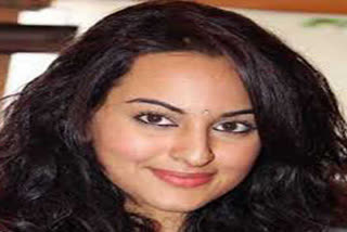 bollywood actress sonakshi sinha will auction off her favorite item to help the workers