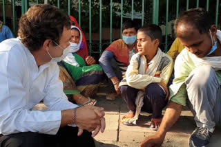 Rahul Gandhi interacts with migrant labourers in Delhi