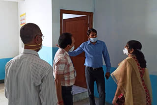 DC Harikesh Meena surprise inspection of  covid-19 Care Center, Dugha Hamirpur
