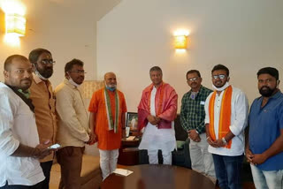 Srirama Sena congratulates MLA Aravind Bellada