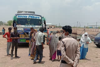 trapped laborers reached to their home by roadways buses