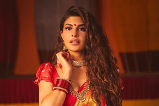 Jacqueline Fernandez dance video on genda phool viral on social media