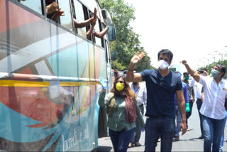 Sonu Sood arranges buses for migrant workers